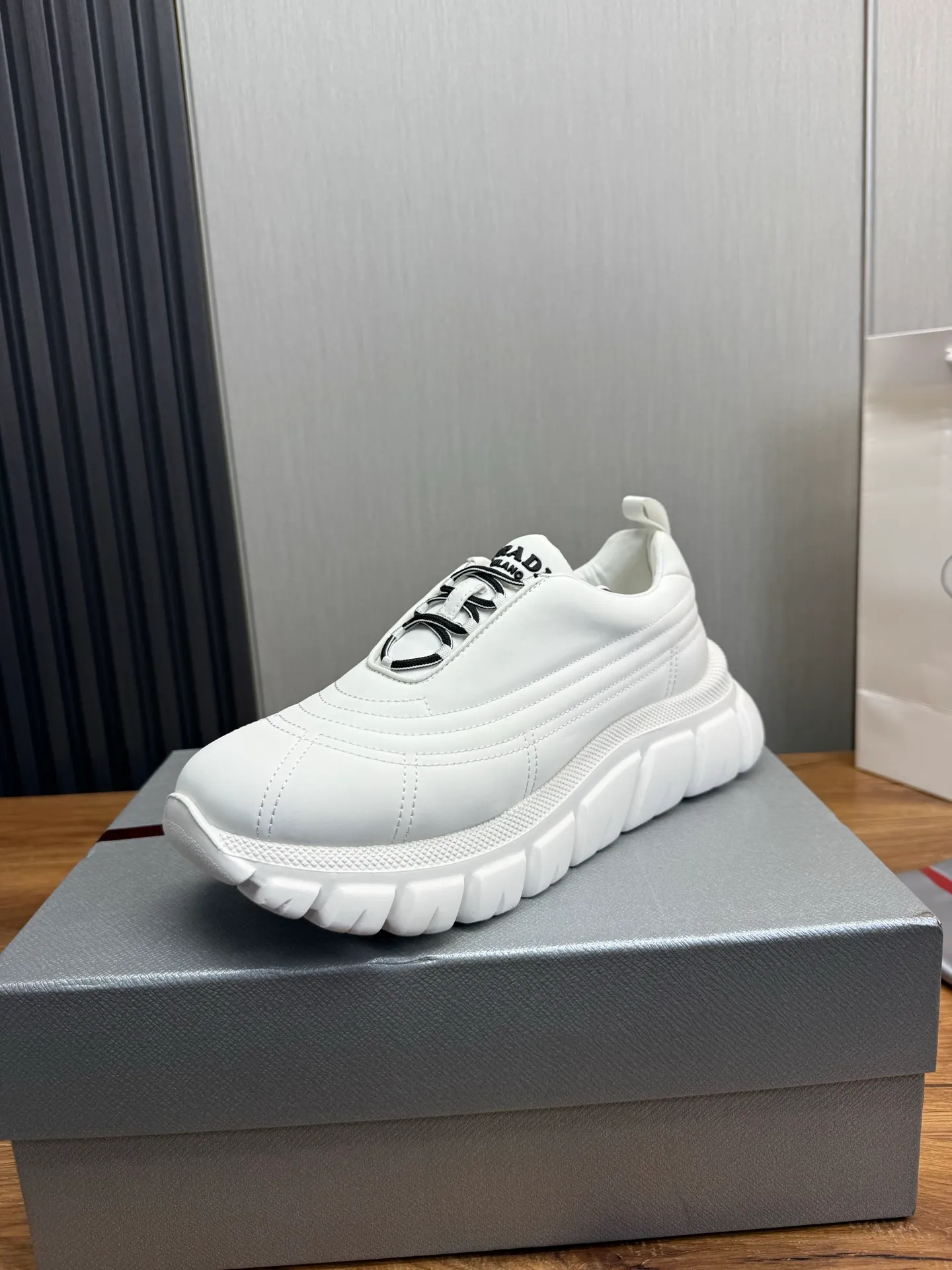 Men's shoes 💰580💰 [PRADA] Men's shoes are popular in the counter, official website synchronization, 1 high-quality shipment ✔️Imported waterproof fabric + cowhide lining, 1🆚1 replica, original sole, 38-45 (45 customized, non-refundable)